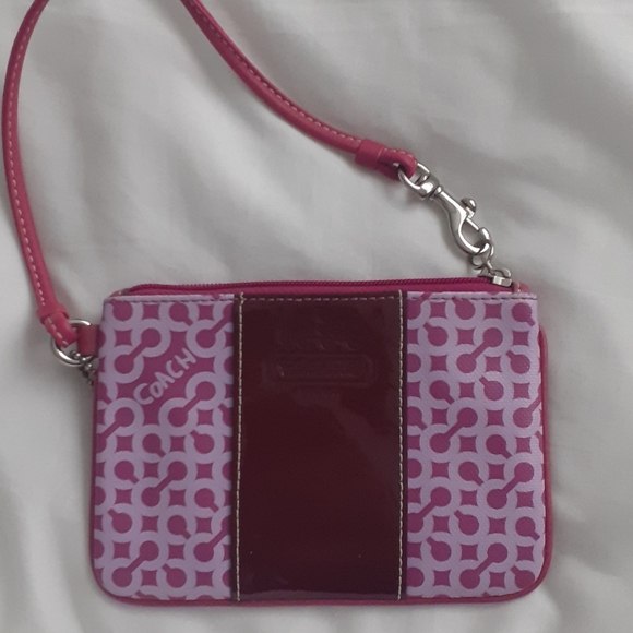 COACH Pink Wrislet Authentic - Picture 2 of 7
